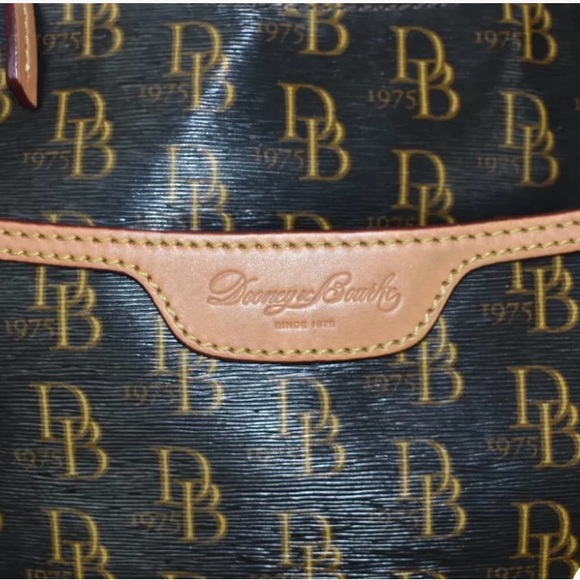 Authentic Excellent Condition Dooney & Bourke Collin’s Bag beautiful vintage - Picture 3 of 9